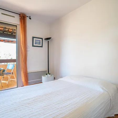 Le Weekend By Interhome Apartment La Madrague