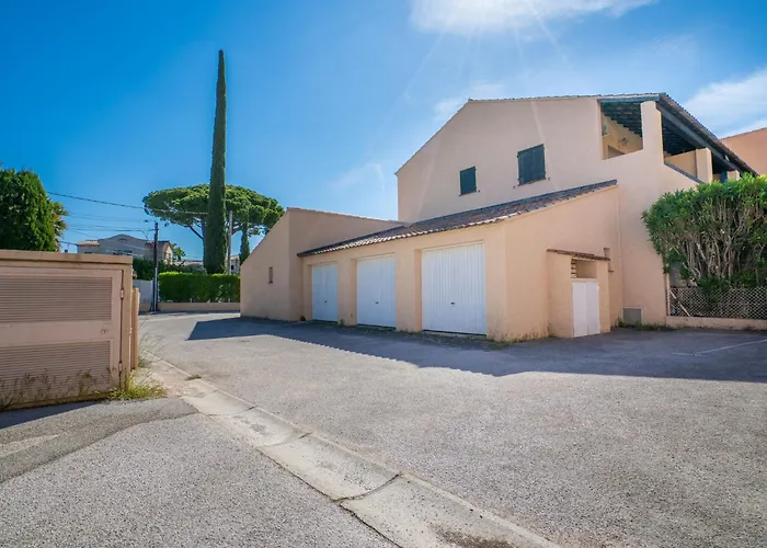 Le Weekend By Interhome La Madrague